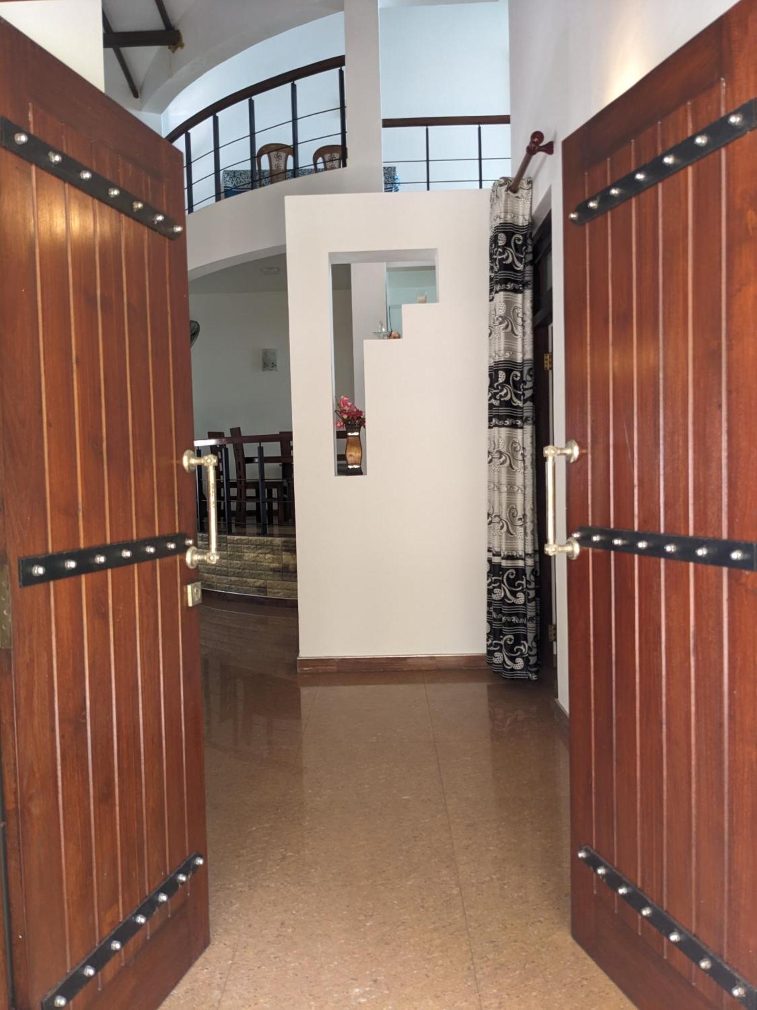 Hotel Mirewon Guest à Weligama Extérieur photo